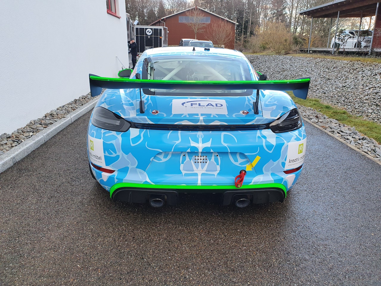 Heckansicht des Porsche Cayman 718 GT4 Clubsport